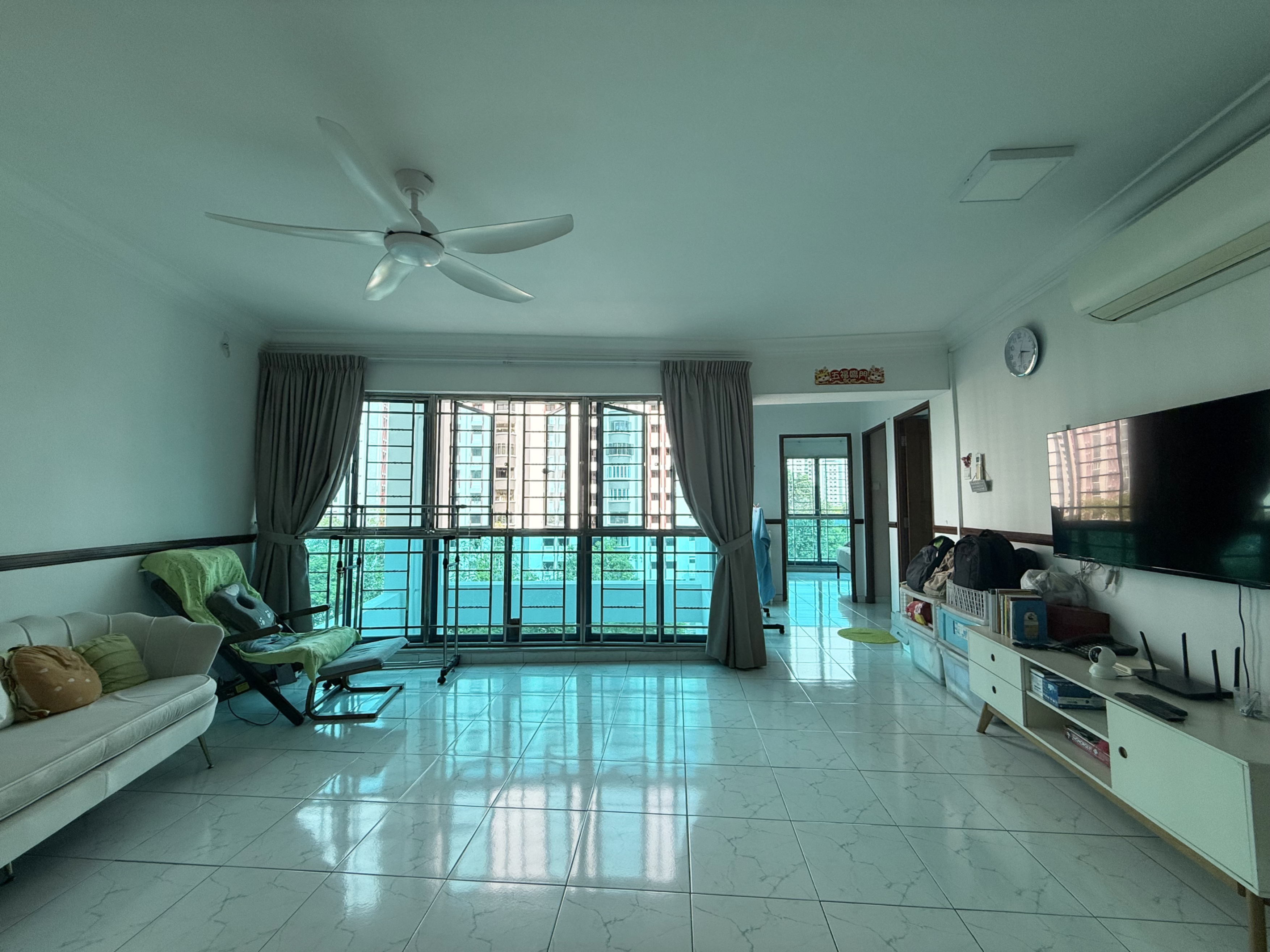 Blk 469 ADMIRALTY DR image 1 of 6