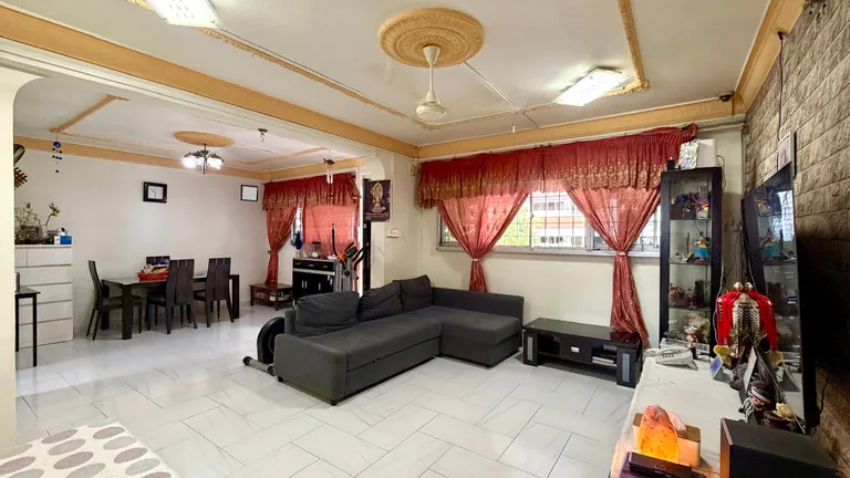 Blk 820 YISHUN ST 81 image 1 of 10