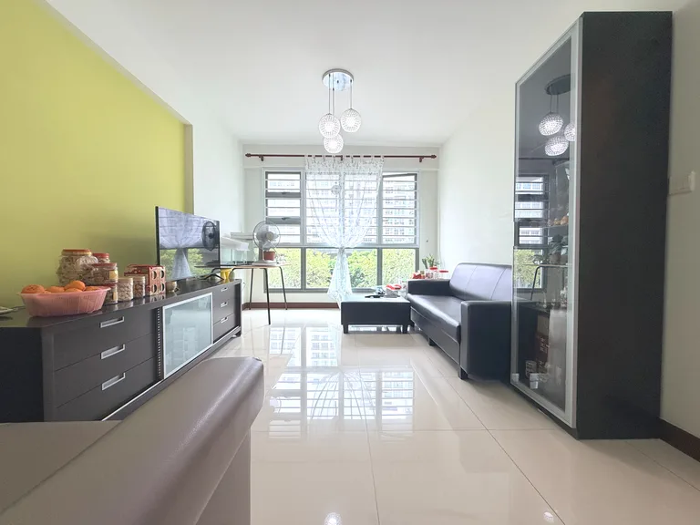 Blk 676A PUNGGOL DR image 1 of 10