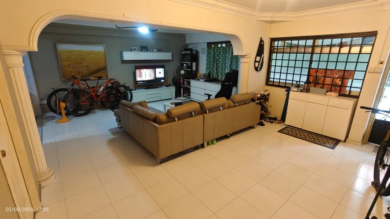 Blk 608 CHOA CHU KANG ST 62 image 1 of 10