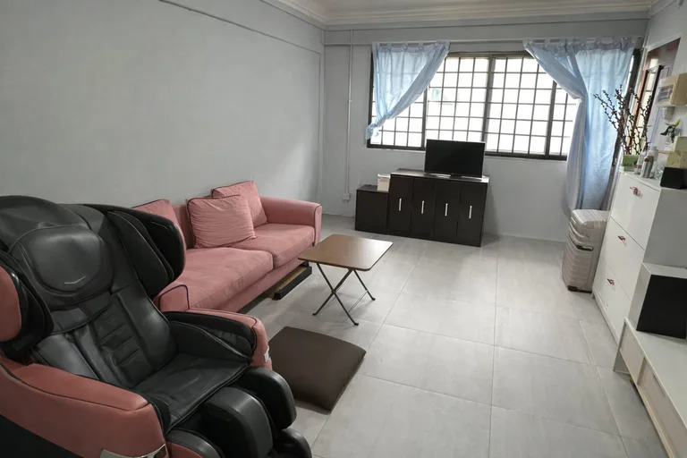 Blk 330 JURONG EAST AVE 1 image 1 of 7