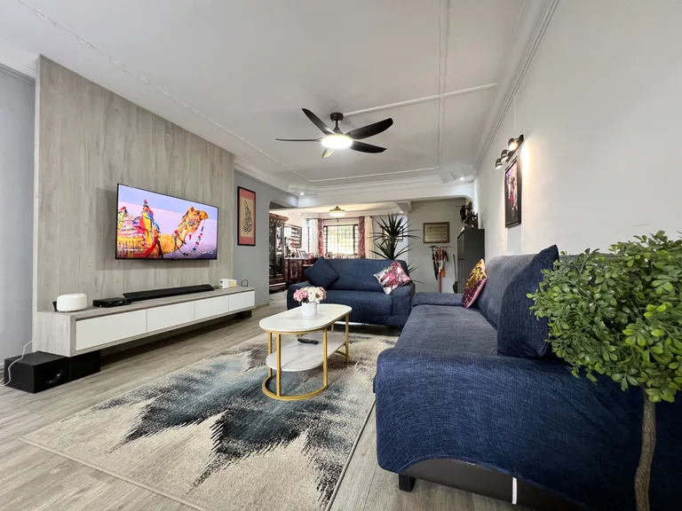 Blk 263 JURONG EAST ST 24 image 1 of 10