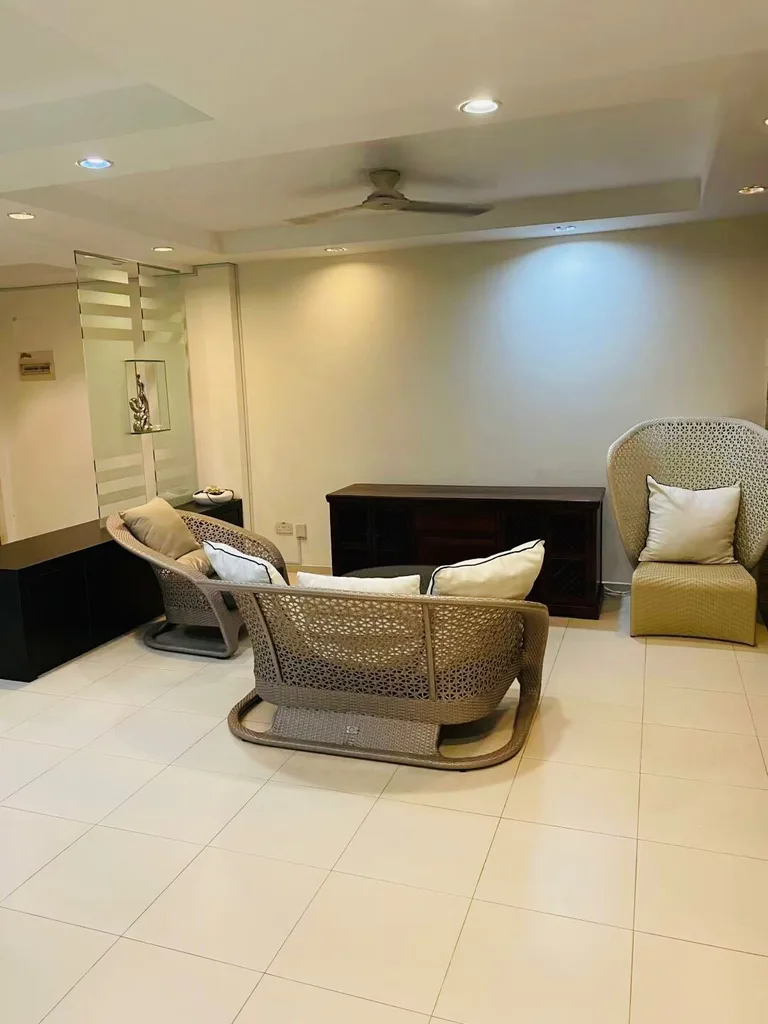 Blk 305C ANCHORVALE LINK image 1 of 7