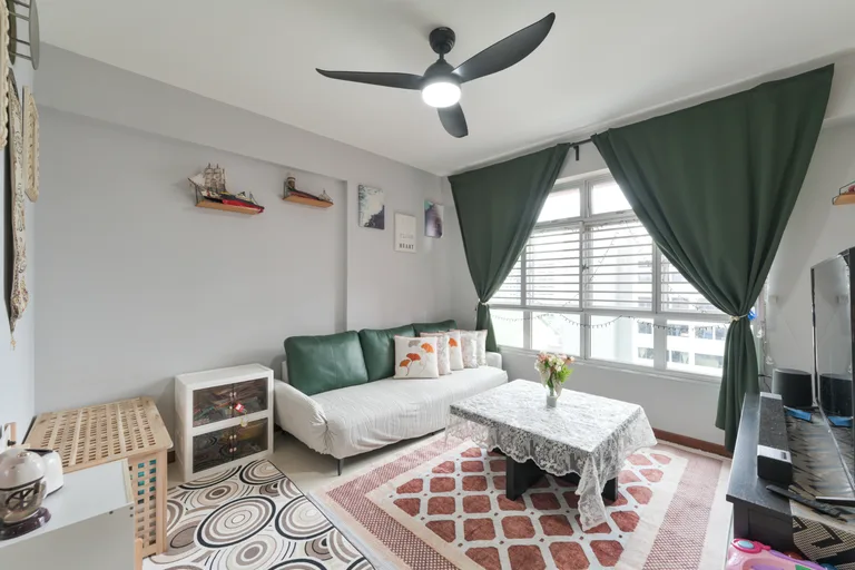 Blk 365A SEMBAWANG CRES image 1 of 10