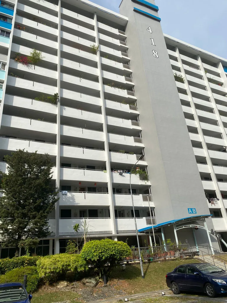 Blk 418 ANG MO KIO AVE 10 image 1 of 6