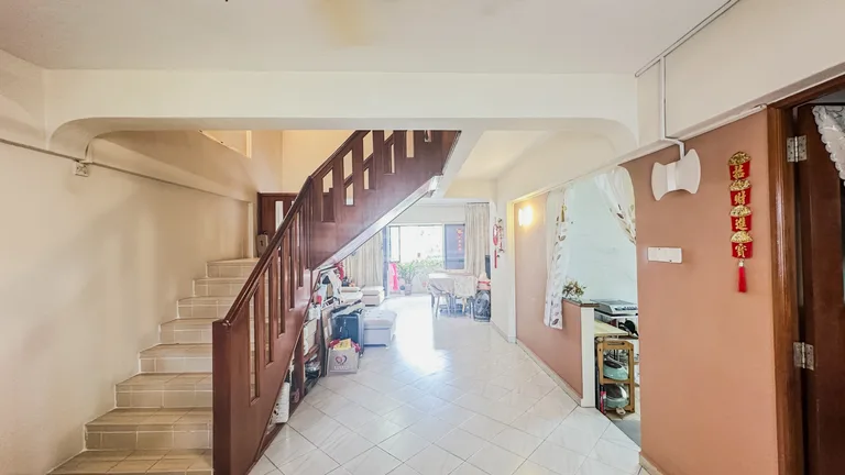 Blk 108 JLN RAJAH image 1 of 10