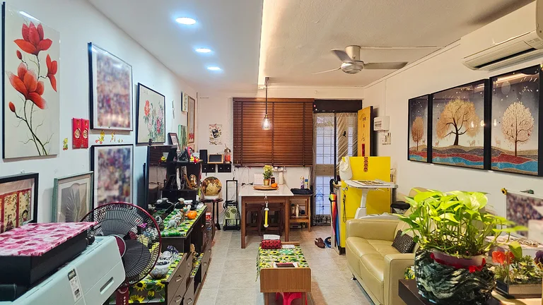 Blk 12 LOR 7 TOA PAYOH image 1 of 10