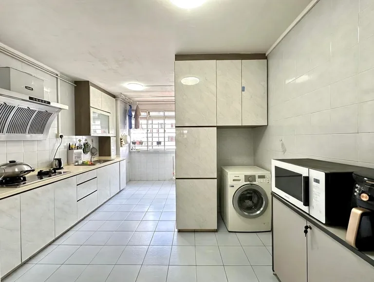 Blk 16 TOH YI DR image 1 of 6