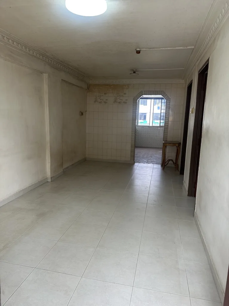 Blk 17 EUNOS CRES image 1 of 3