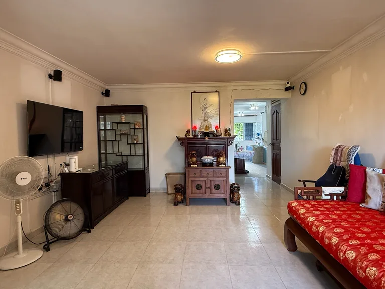 Blk 158 TAMPINES ST 12 image 1 of 10