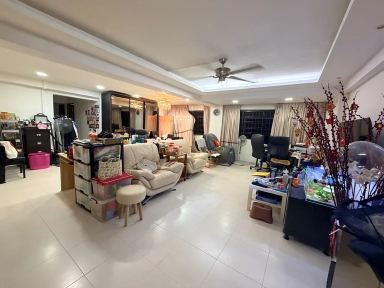 Blk 648 WOODLANDS RING RD image 1 of 3