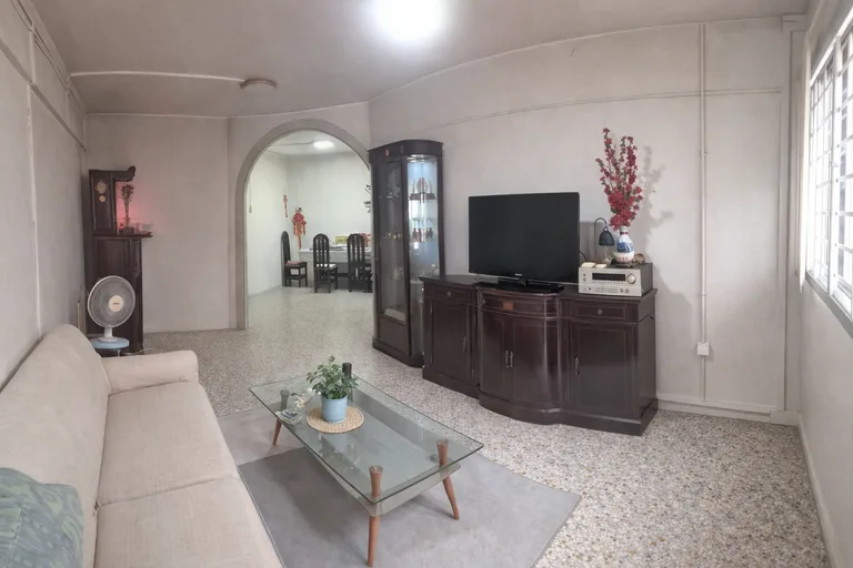 Blk 328 HOUGANG AVE 5 image 1 of 9