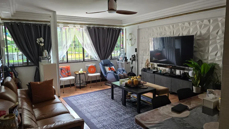 Blk 214 LOR 8 TOA PAYOH image 1 of 8