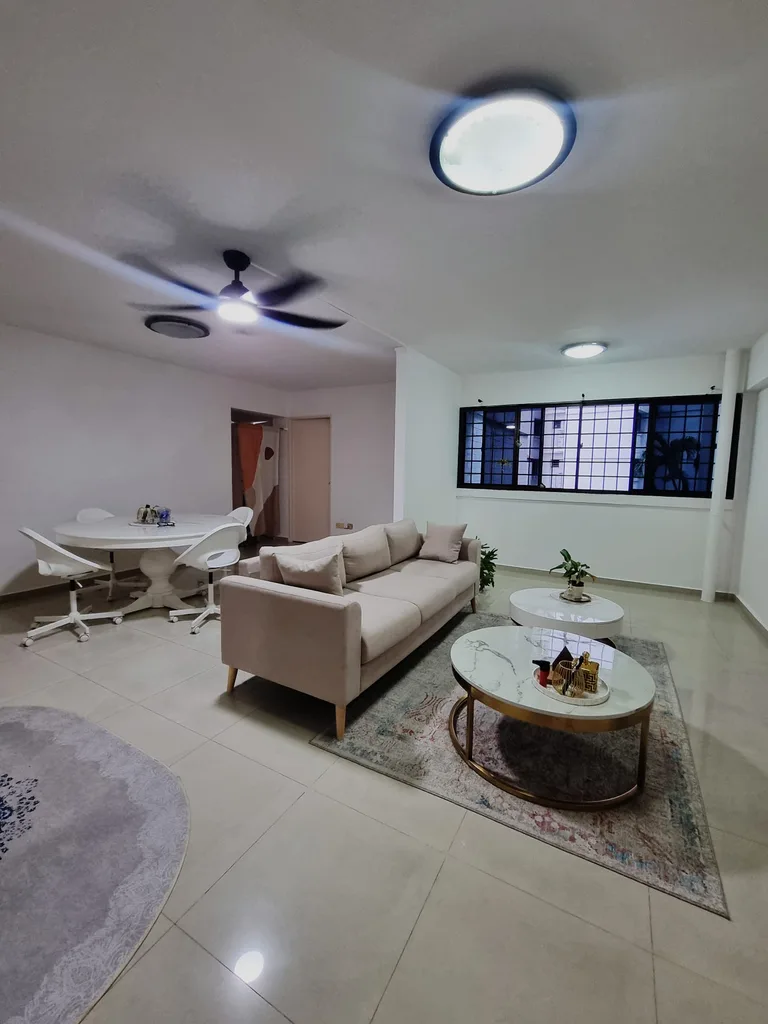 Blk 276B JURONG WEST AVE 3 image 1 of 2
