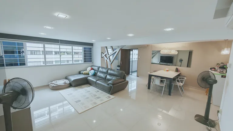 Blk 527 HOUGANG AVE 6 image 1 of 7