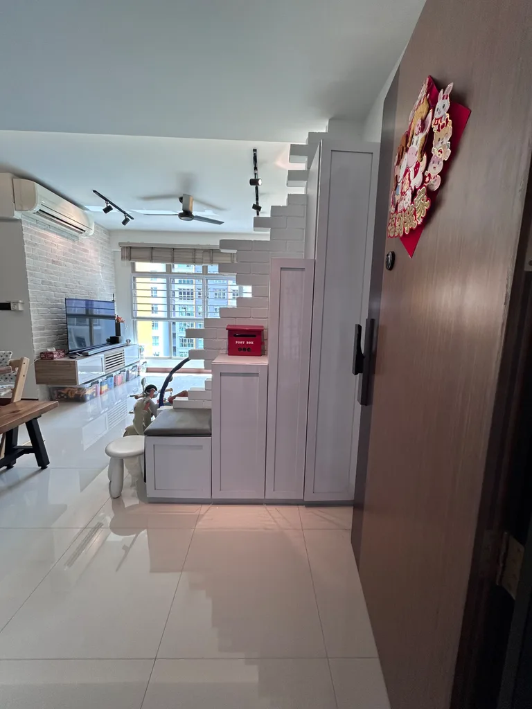 Blk 217B COMPASSVALE DR image 1 of 9