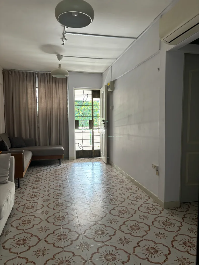 Blk 354 CLEMENTI AVE 2 image 1 of 10