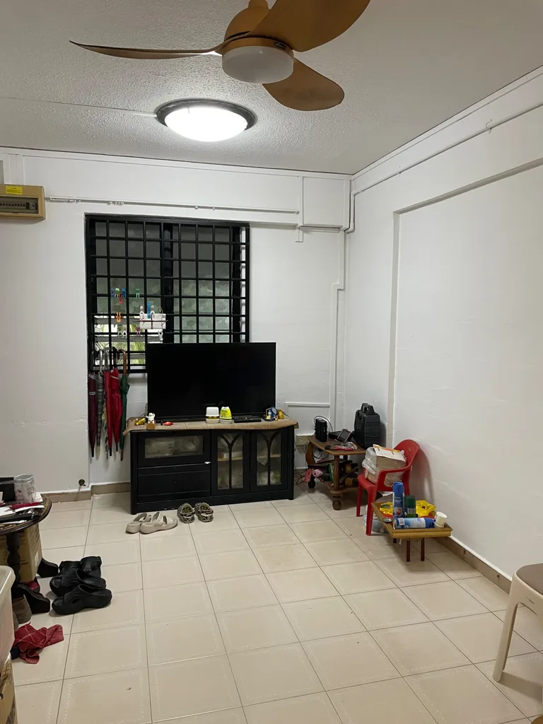 Blk 223 SERANGOON AVE 4 image 1 of 7