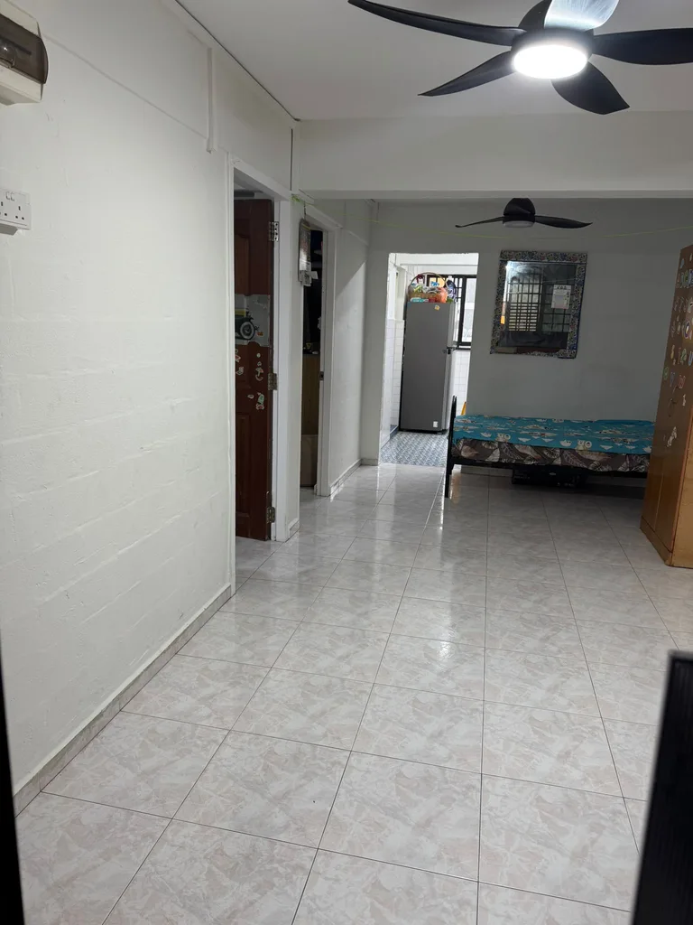Blk 186 BOON LAY AVE image 1 of 7