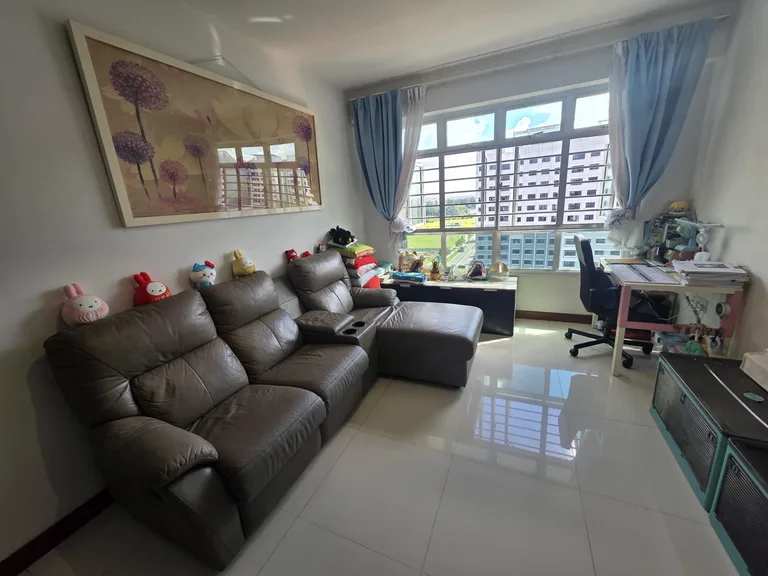 Blk 217A SUMANG WALK image 1 of 9