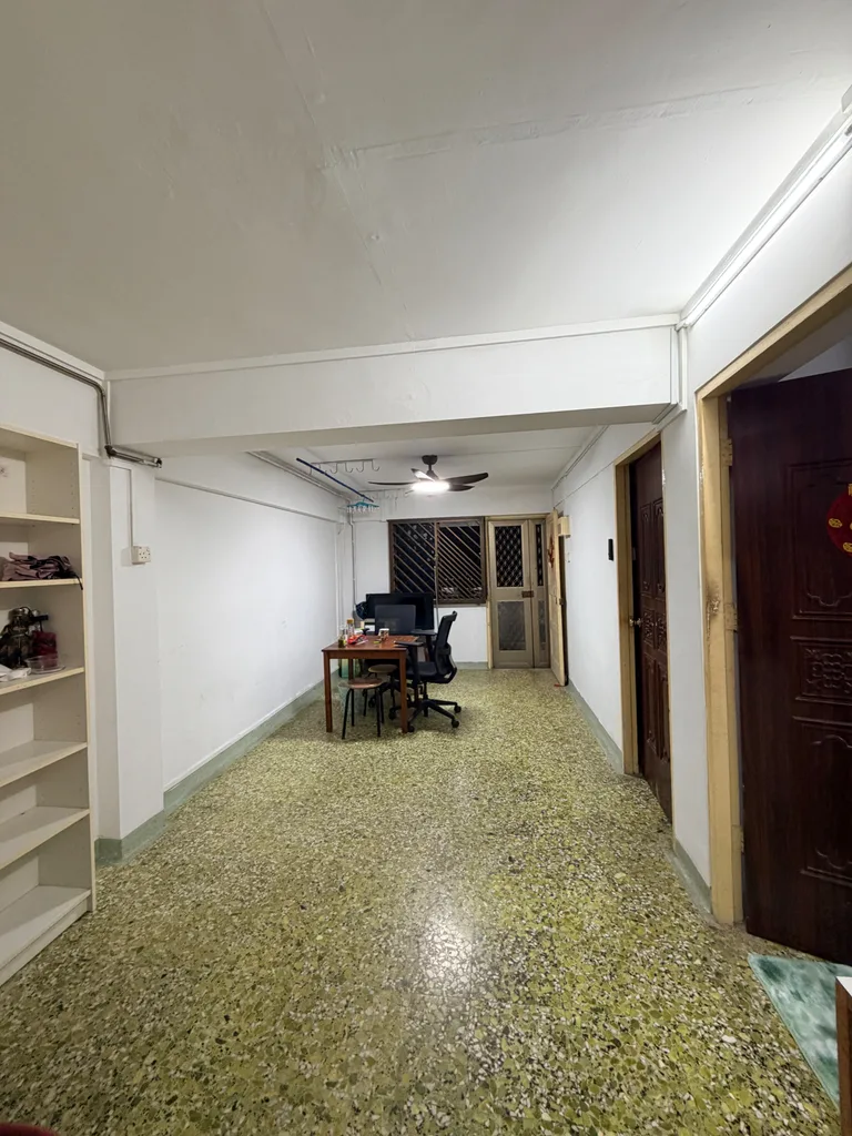 Blk 97 ALJUNIED CRES image 1 of 2