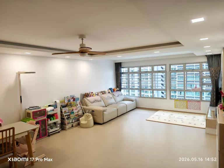 Blk 22 GHIM MOH LINK image 1 of 8