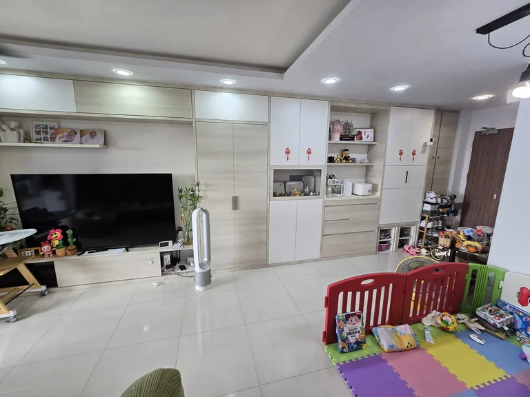 Blk 347B YISHUN AVE 11 image 1 of 10