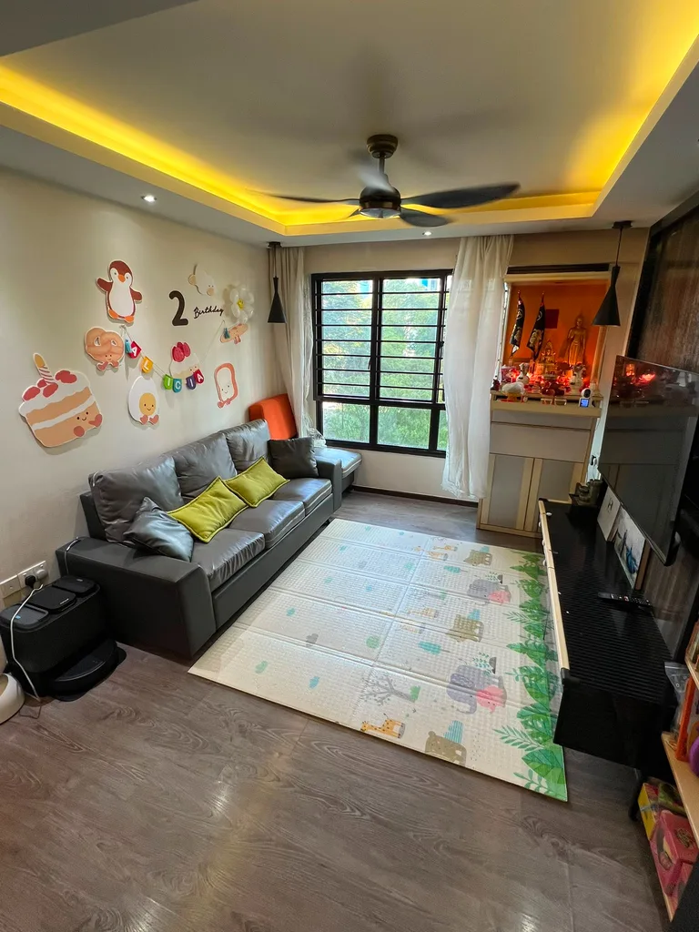 Blk 335B YISHUN ST 31 image 1 of 9