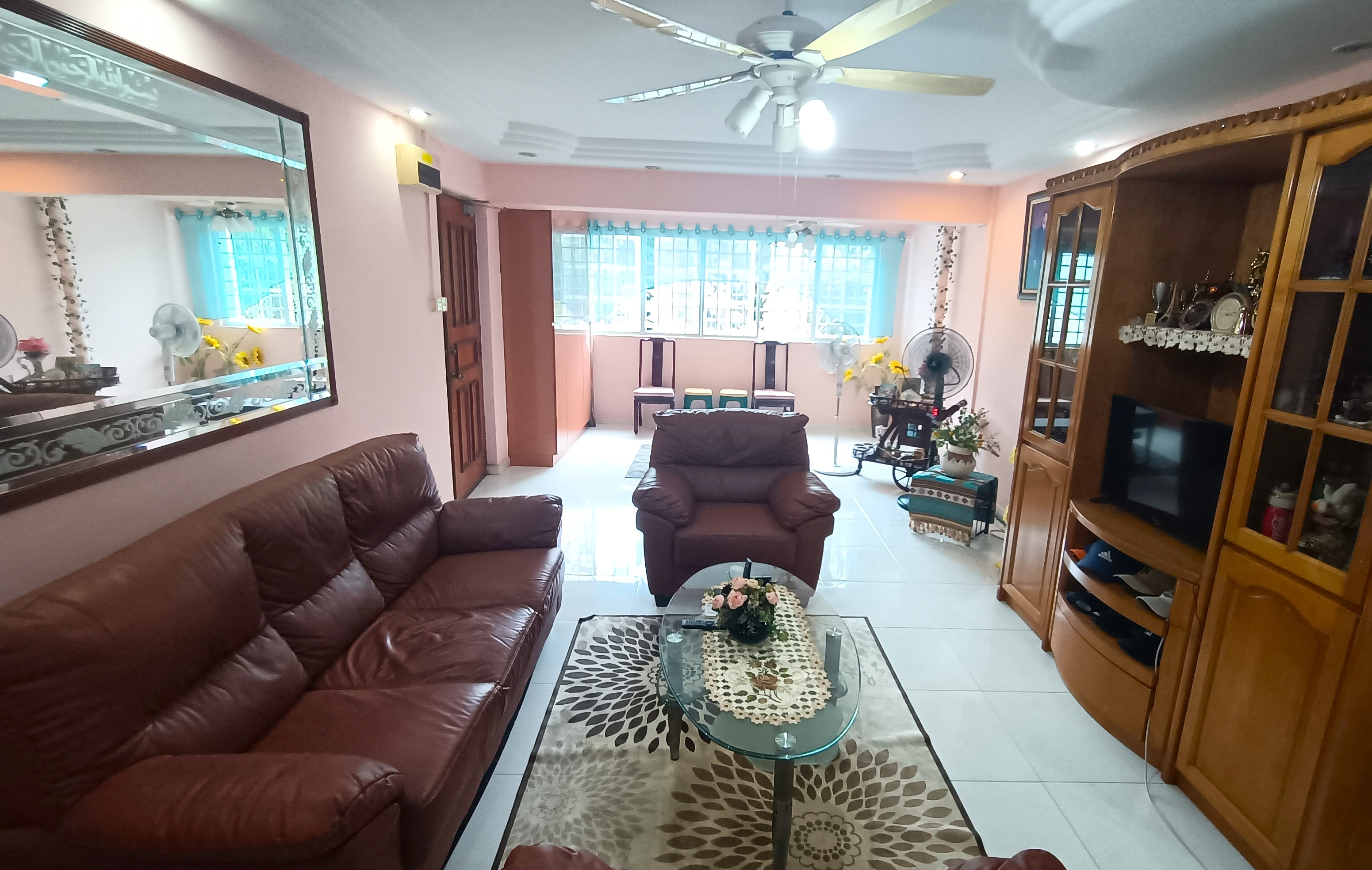 Blk 127 TAMPINES ST 11 image 1 of 10