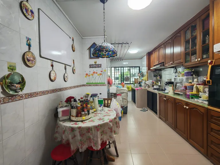 Blk 462 JURONG WEST ST 41 image 1 of 7
