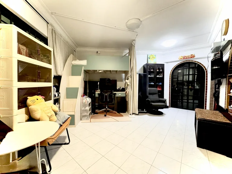 Blk 515 JURONG WEST ST 52 image 1 of 9