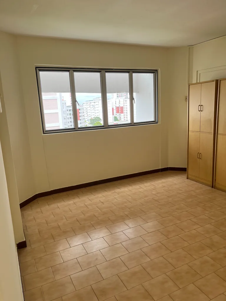 Blk 212 JURONG EAST ST 21 image 1 of 8