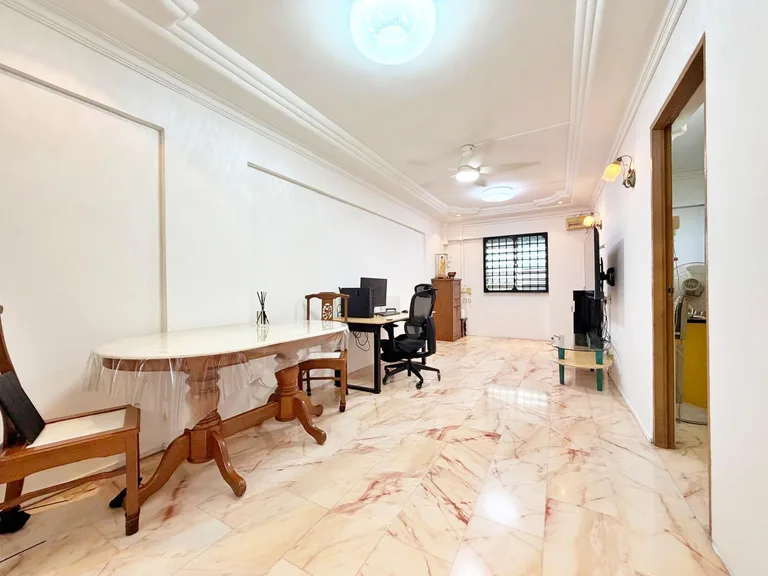 Blk 148 YISHUN ST 11 image 1 of 6