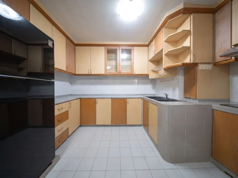 Blk 657 CHOA CHU KANG CRES image 1 of 10