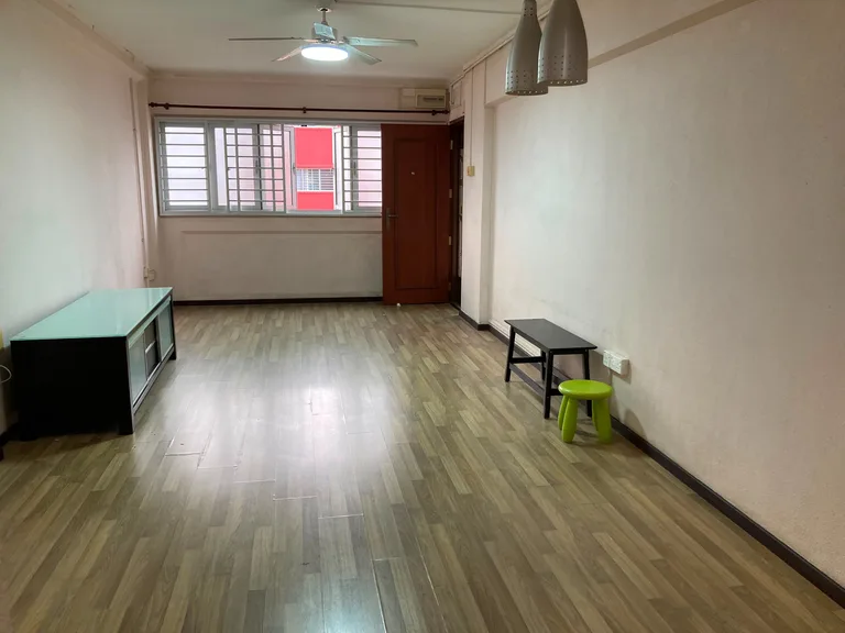 Blk 524 HOUGANG AVE 6 image 1 of 7