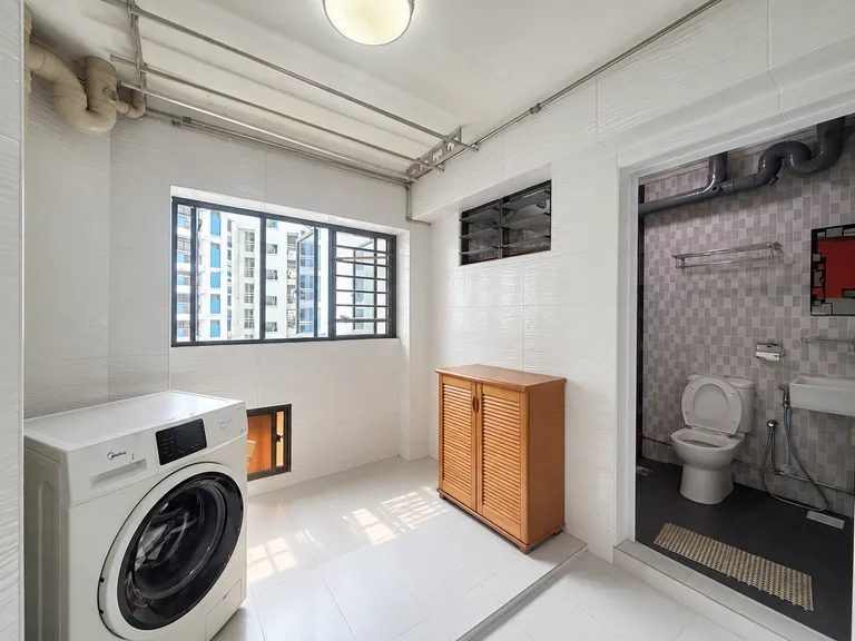 Blk 733 TAMPINES ST 71 image 1 of 6