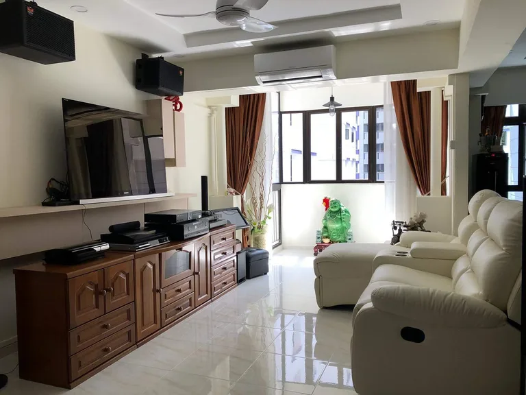 Blk 669A JURONG WEST ST 64 image 1 of 6