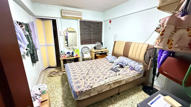 Blk 24 HOUGANG AVE 3 image 1 of 6