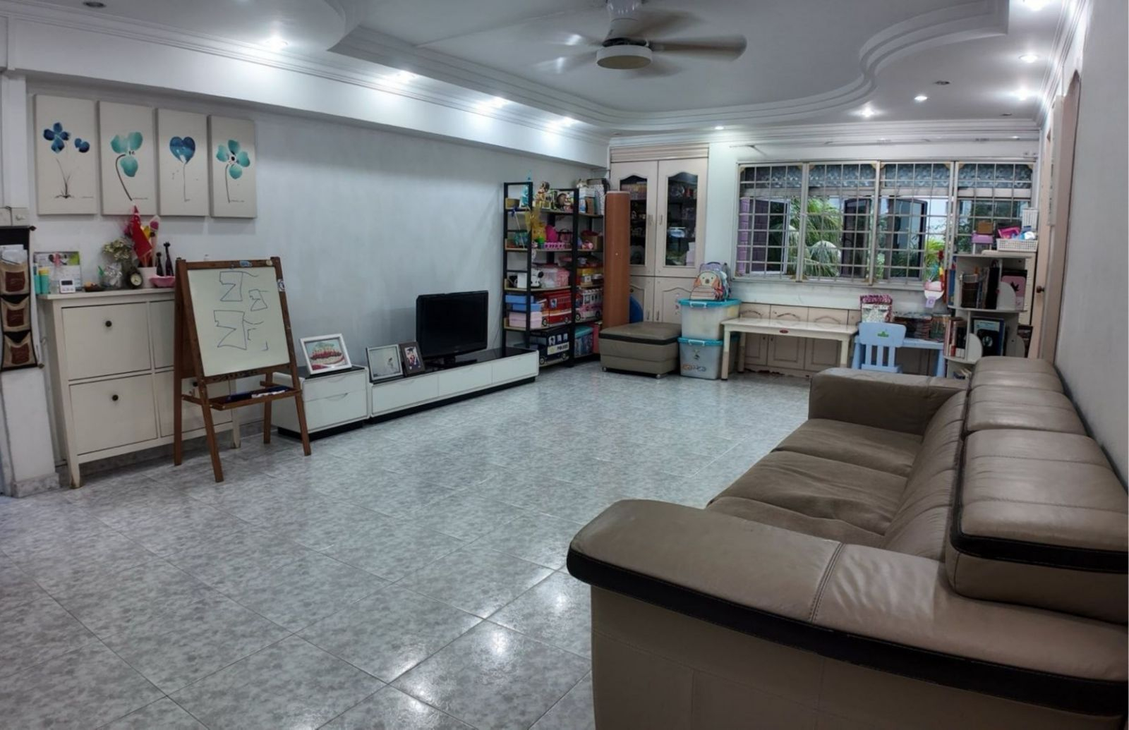 Blk 747 PASIR RIS ST 71 image 1 of 10