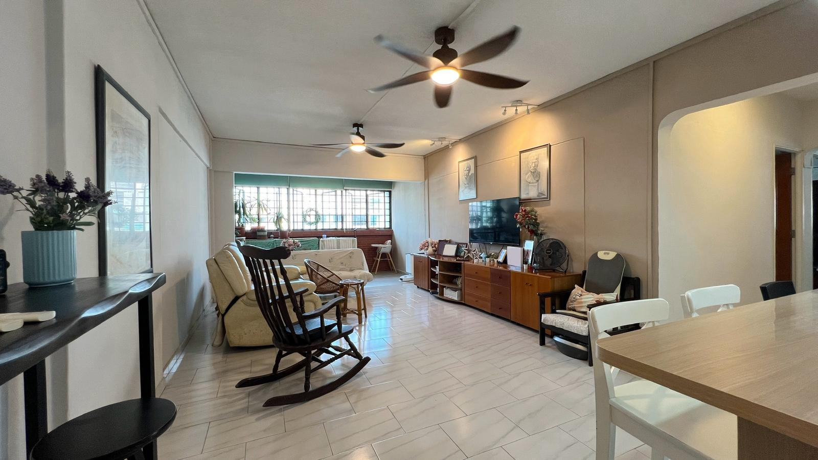 Blk 429 TAMPINES ST 41 image 1 of 8