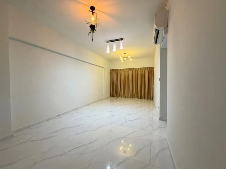 Blk 303B PUNGGOL CTRL image 1 of 10