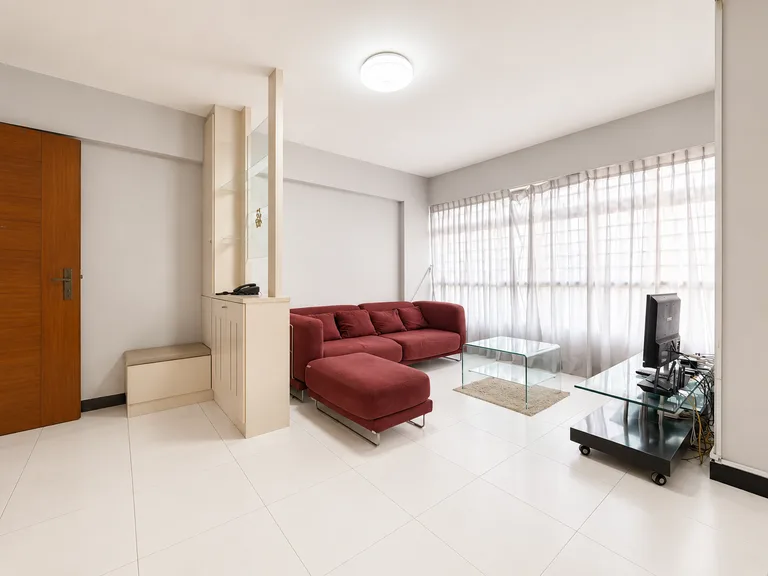 Blk 220C BEDOK CTRL image 1 of 9