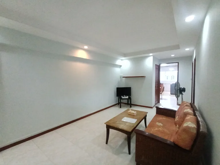 Blk 345 YISHUN AVE 11 image 1 of 10