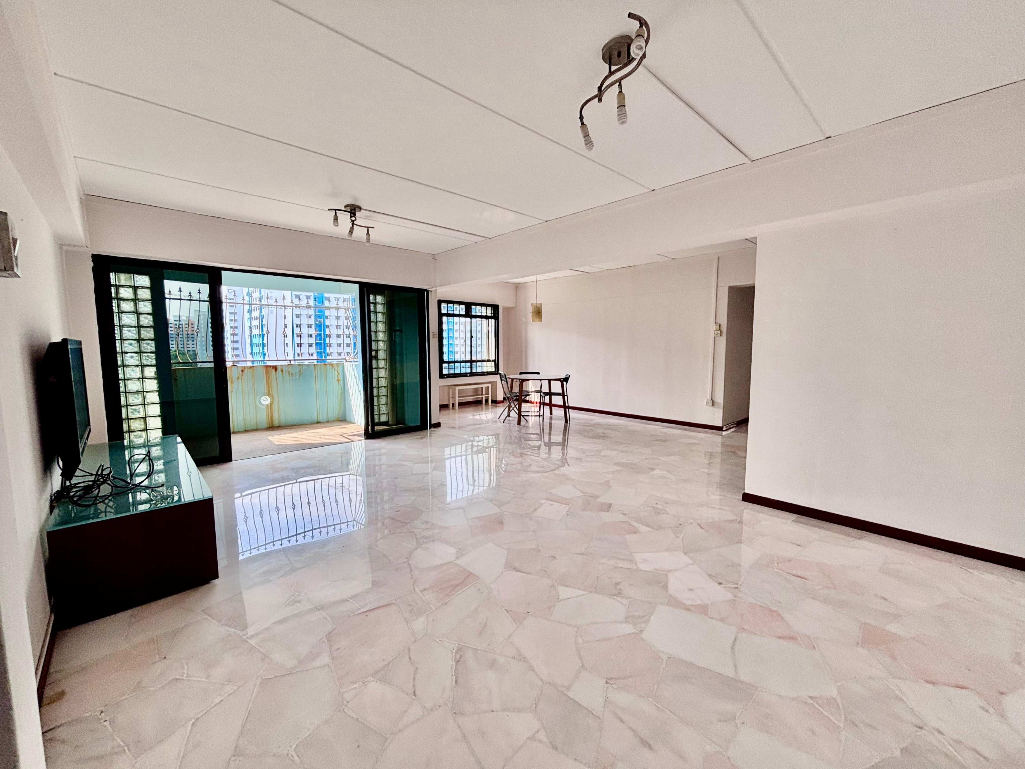 Blk 665B JURONG WEST ST 64 image 1 of 7
