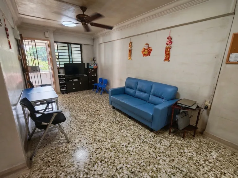 Blk 23 HOUGANG AVE 3 image 1 of 8
