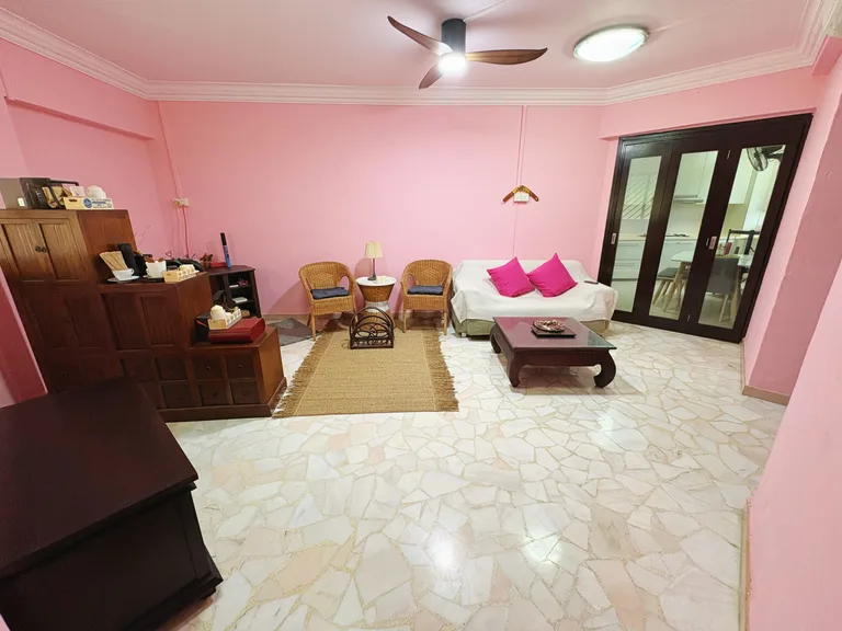 Blk 112 SERANGOON NTH AVE 1 image 1 of 9