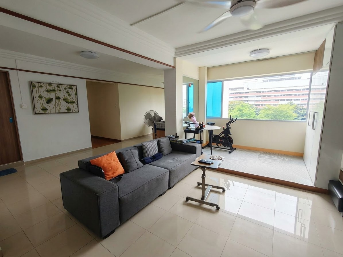 Blk 705 WOODLANDS DR 40 image 1 of 10