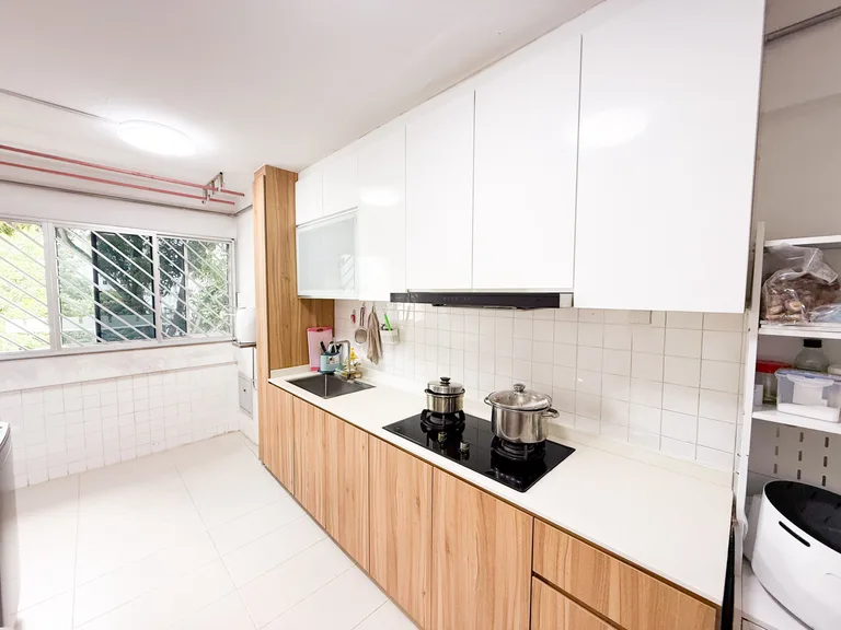 Blk 825 WOODLANDS ST 81 image 1 of 9