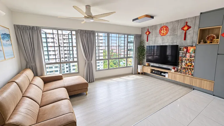 Blk 377A HOUGANG ST 32 image 1 of 3