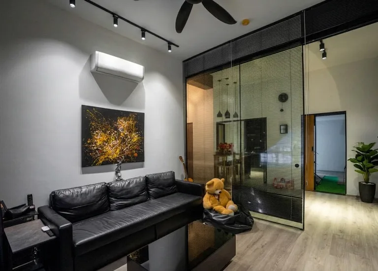 Blk 118A ALKAFF CRES image 1 of 2